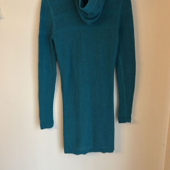 Title Nine Women’s long knit merino alpaca blend teal hooded sweater size small - Picture 9 of 9